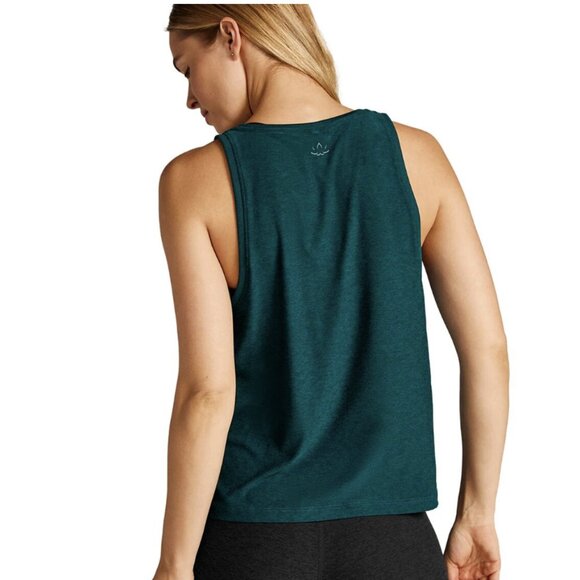 Beyond Yoga Featherweight Rebalance Tank - Picture 2 of 5